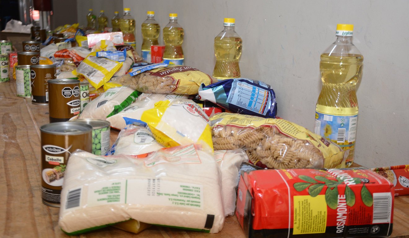 Armado y entrega de bolsones alimentarios para nuestos jubilados/as.